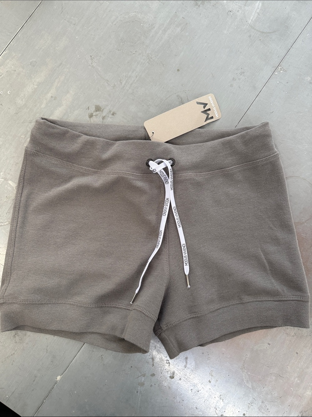 NWT Modus Vivendi Men’s L Exclusive Knit Shorts - anthracite
